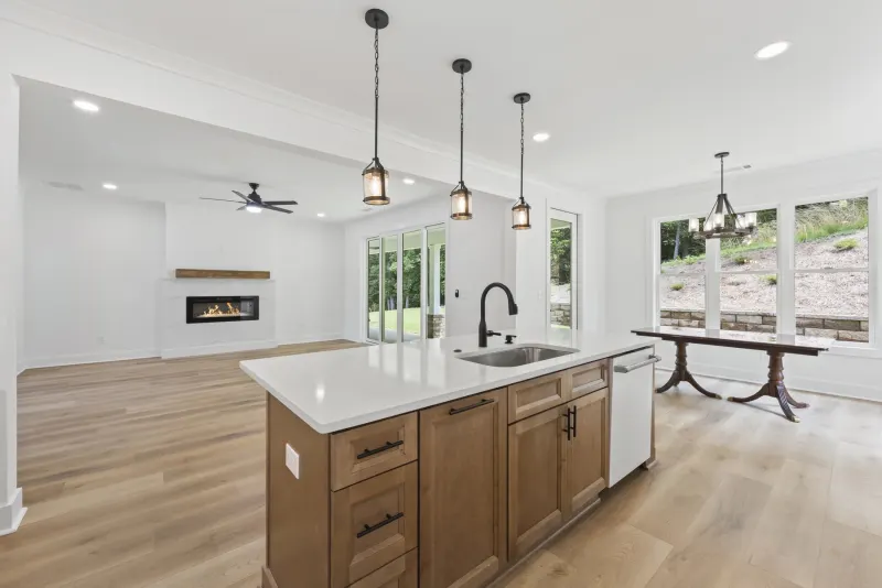 Light-filled modern, Gainesville, GA: kitchen island