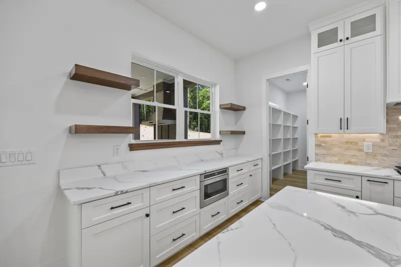 Estate on 1.5 acres, Jefferson, GA: kitchen sink